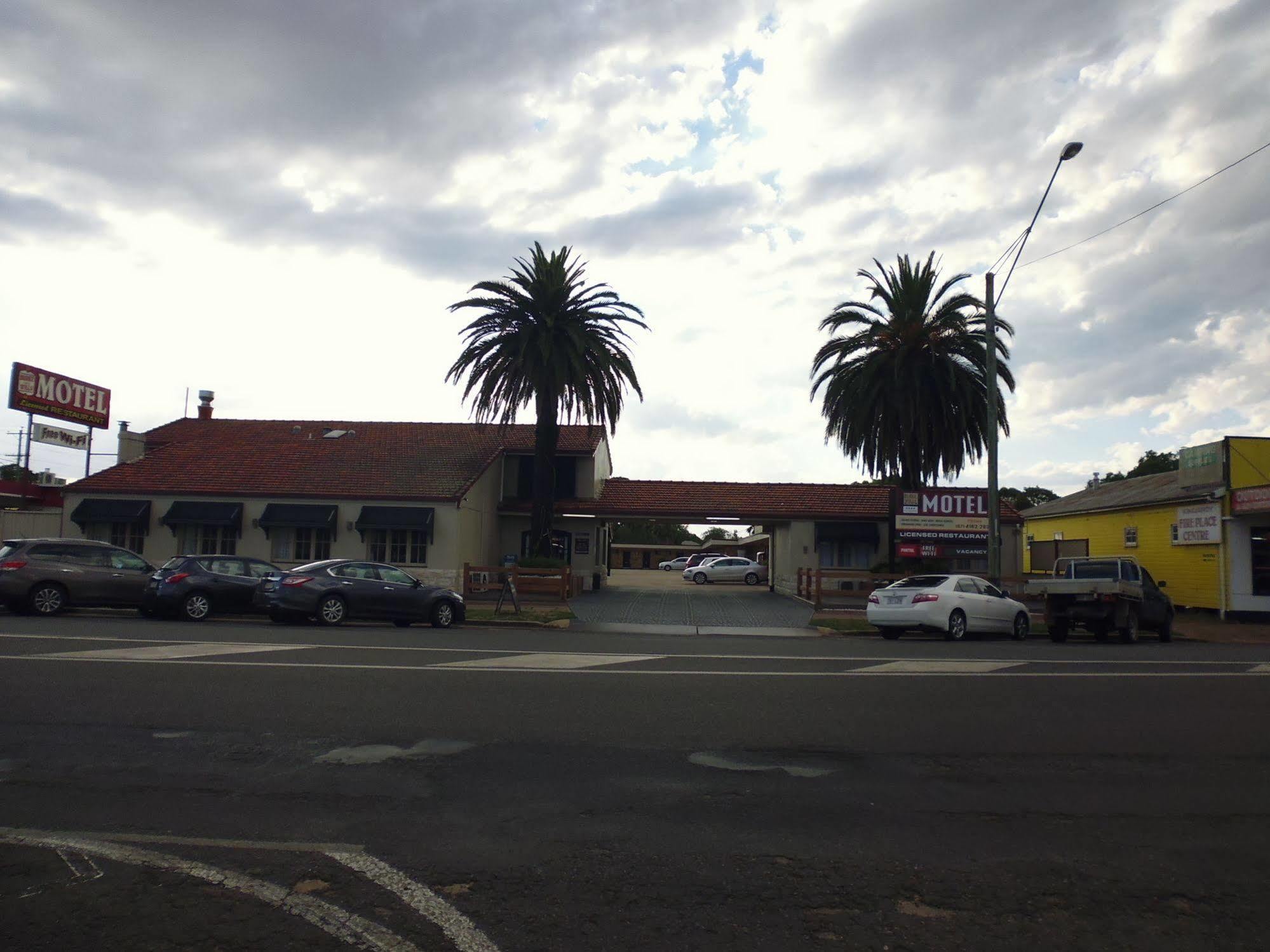 Burke&Wills Motor Inn Kingaroy Exterior foto